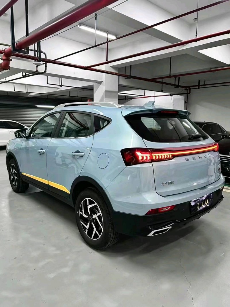 成都22年江淮思皓7