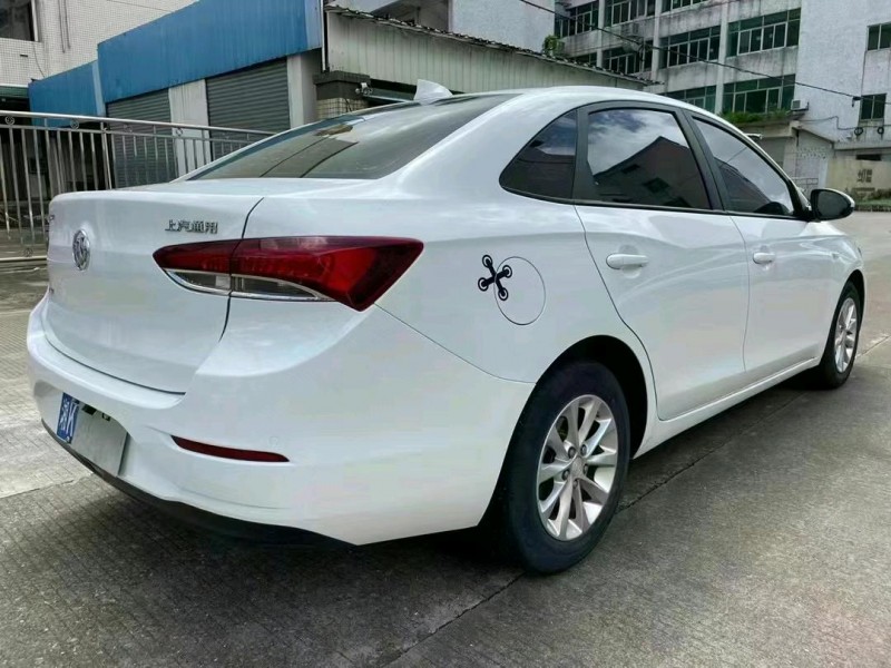 中山18年别克英朗5