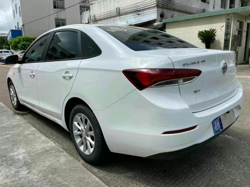 中山18年别克英朗6