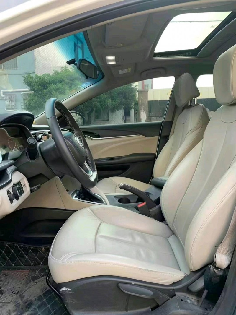 中山19年别克英朗9