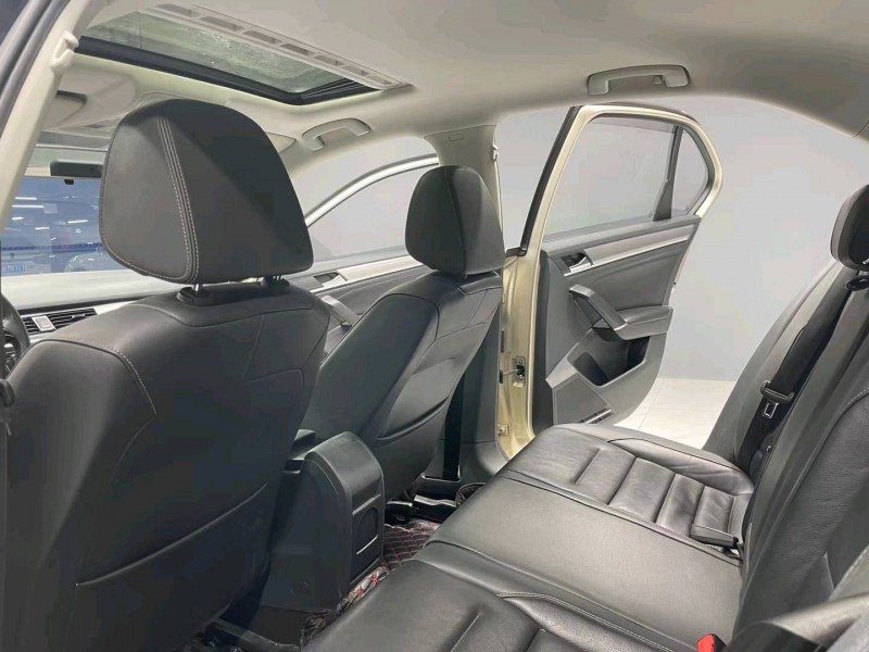 成都16年大众宝来3