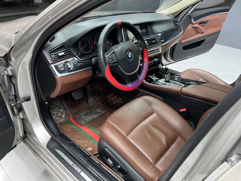 成都14年宝马5系3