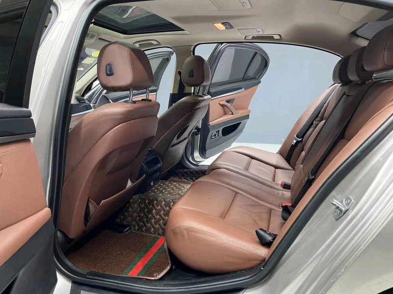 成都14年宝马5系2