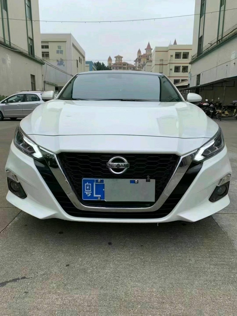 中山21年日产天籁1