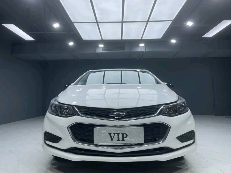 成都19年雪佛兰科鲁兹1