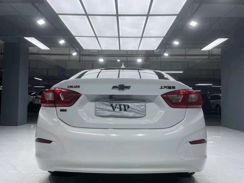 成都19年雪佛兰科鲁兹8