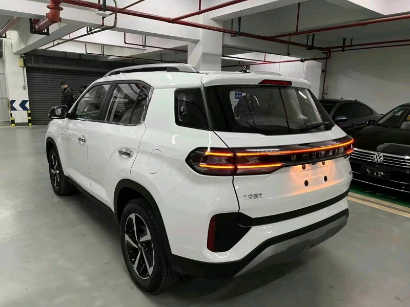 成都22年现代ix353