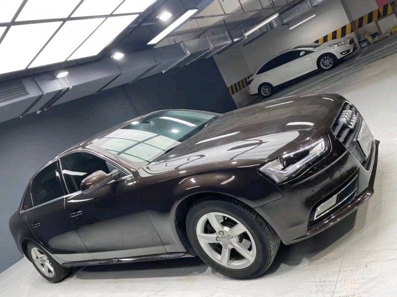 成都14年奥迪A4L2