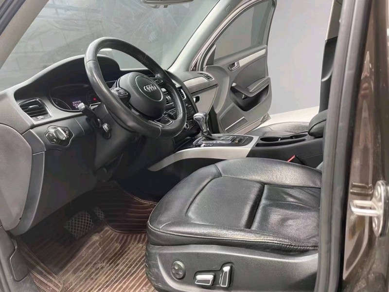 成都14年奥迪A4L4