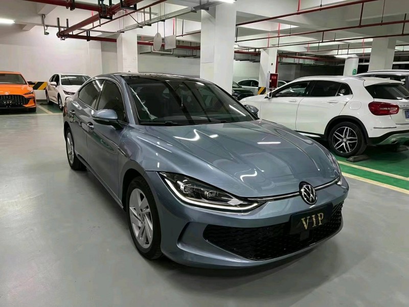 成都22年大众凌渡2