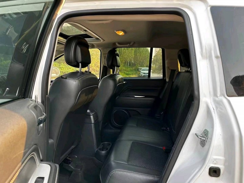 沈阳16年Jeep指南者8