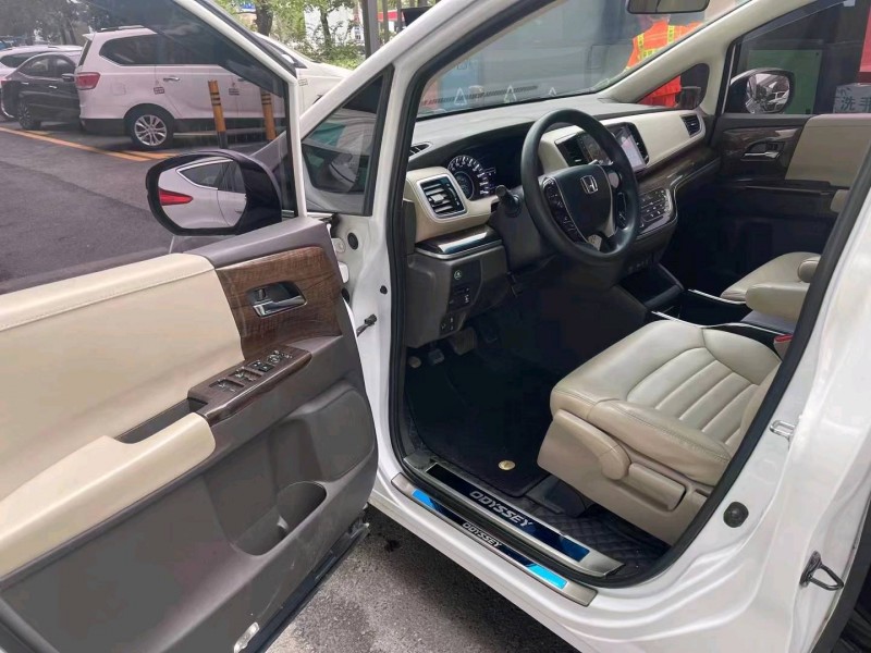广州17年本田奥德赛6