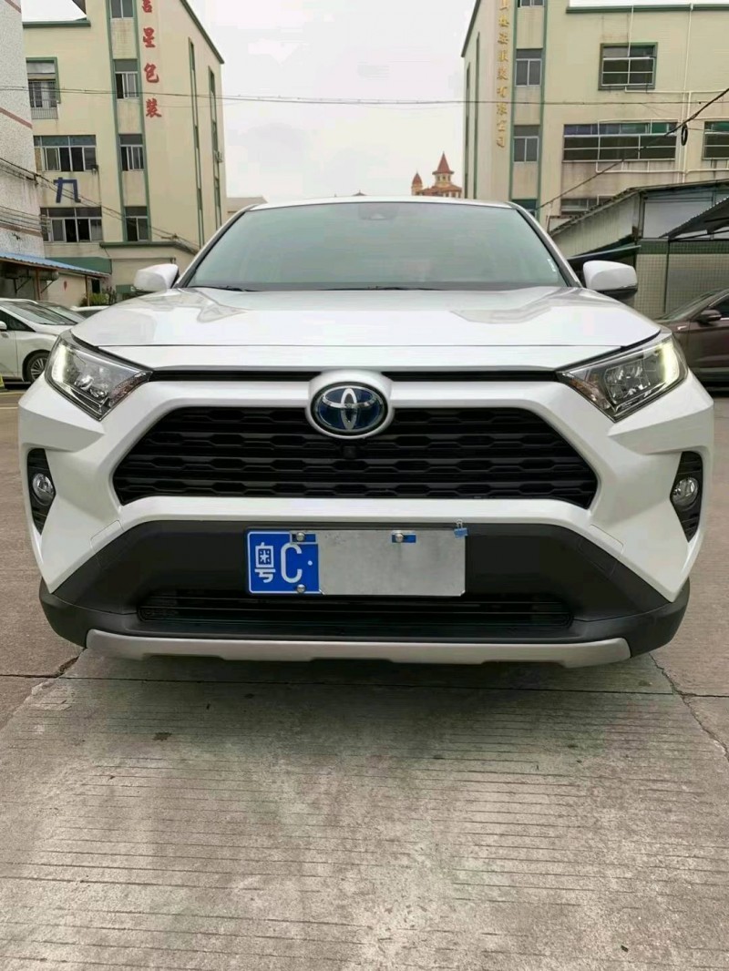中山22年丰田RAV41