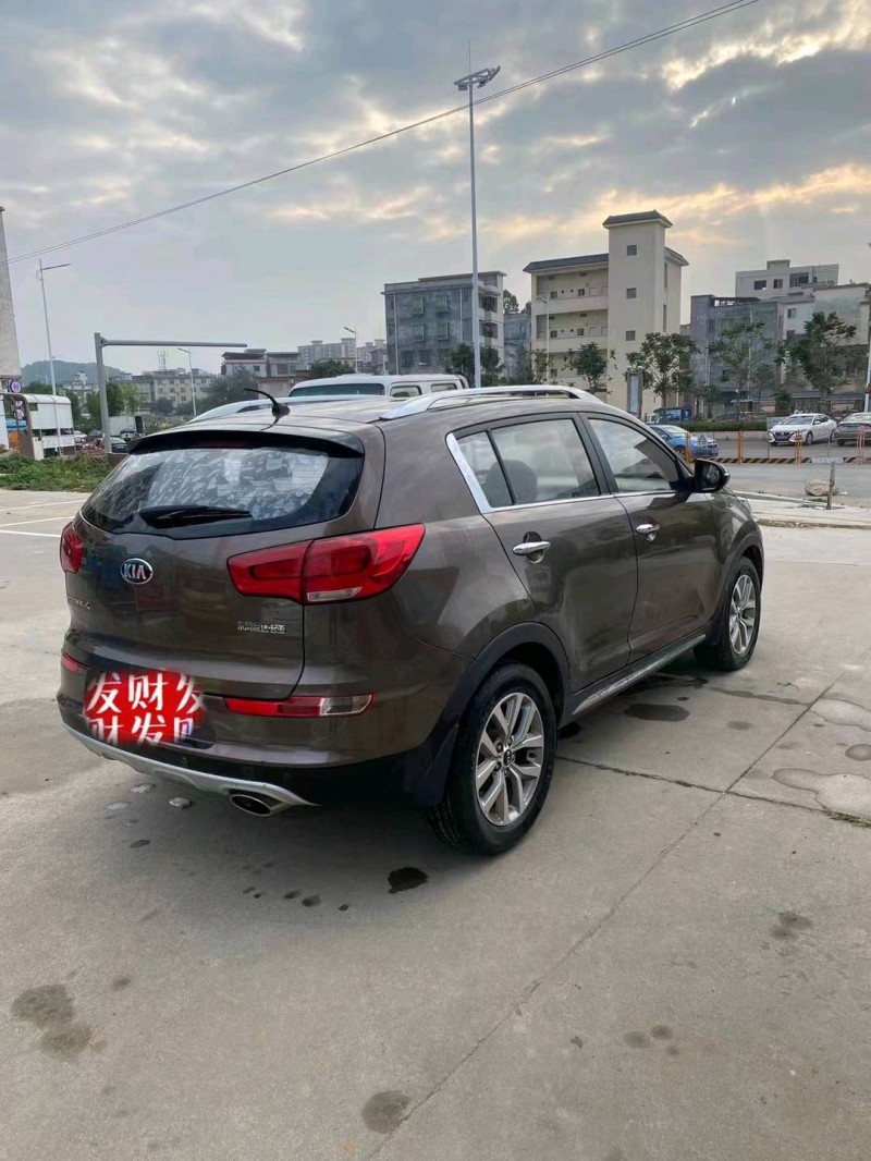 广州15年起亚智跑7
