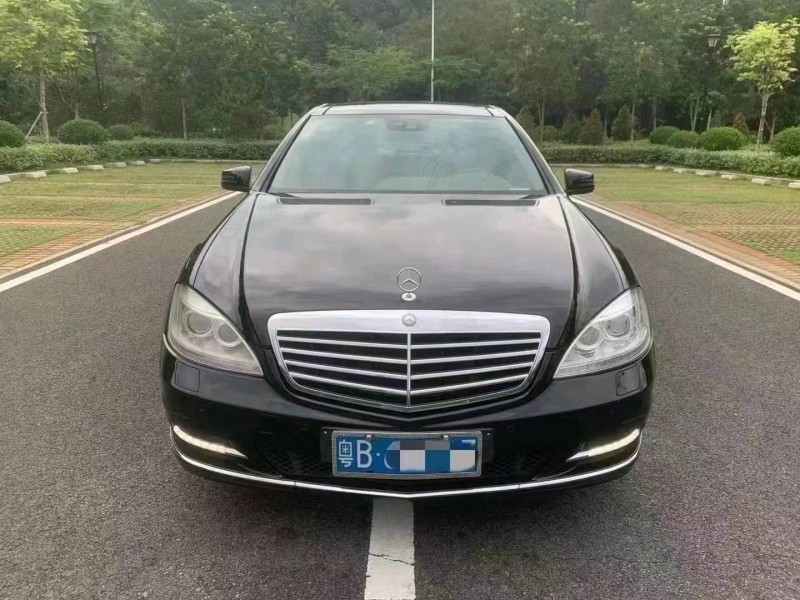 广州13年奔驰S1