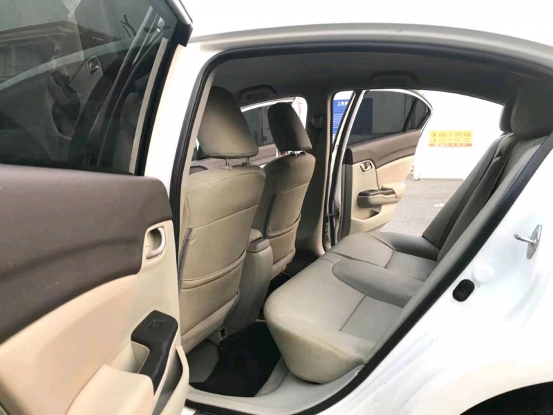 广州12年本田思域4