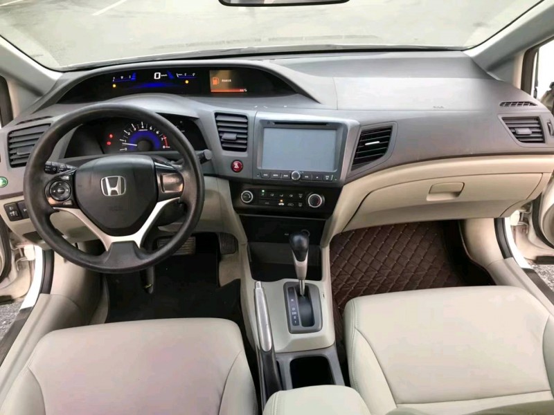 广州12年本田思域5