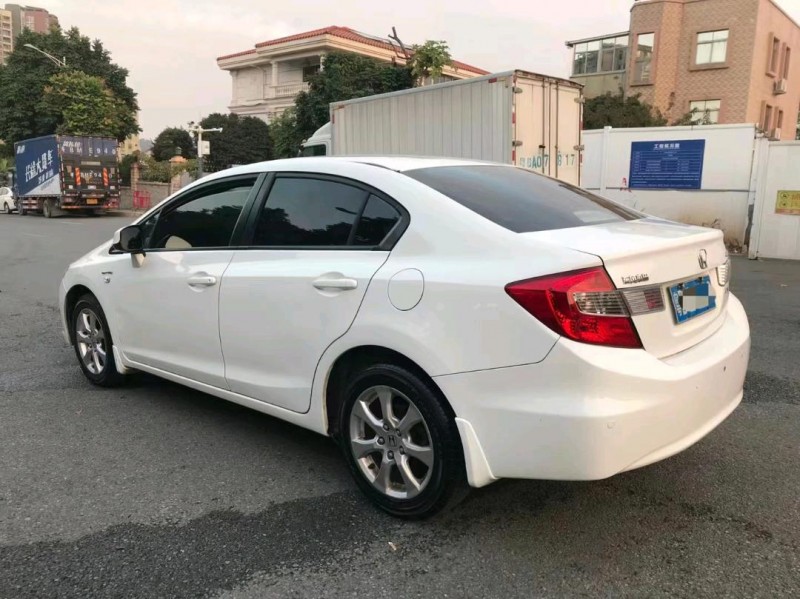 广州12年本田思域7