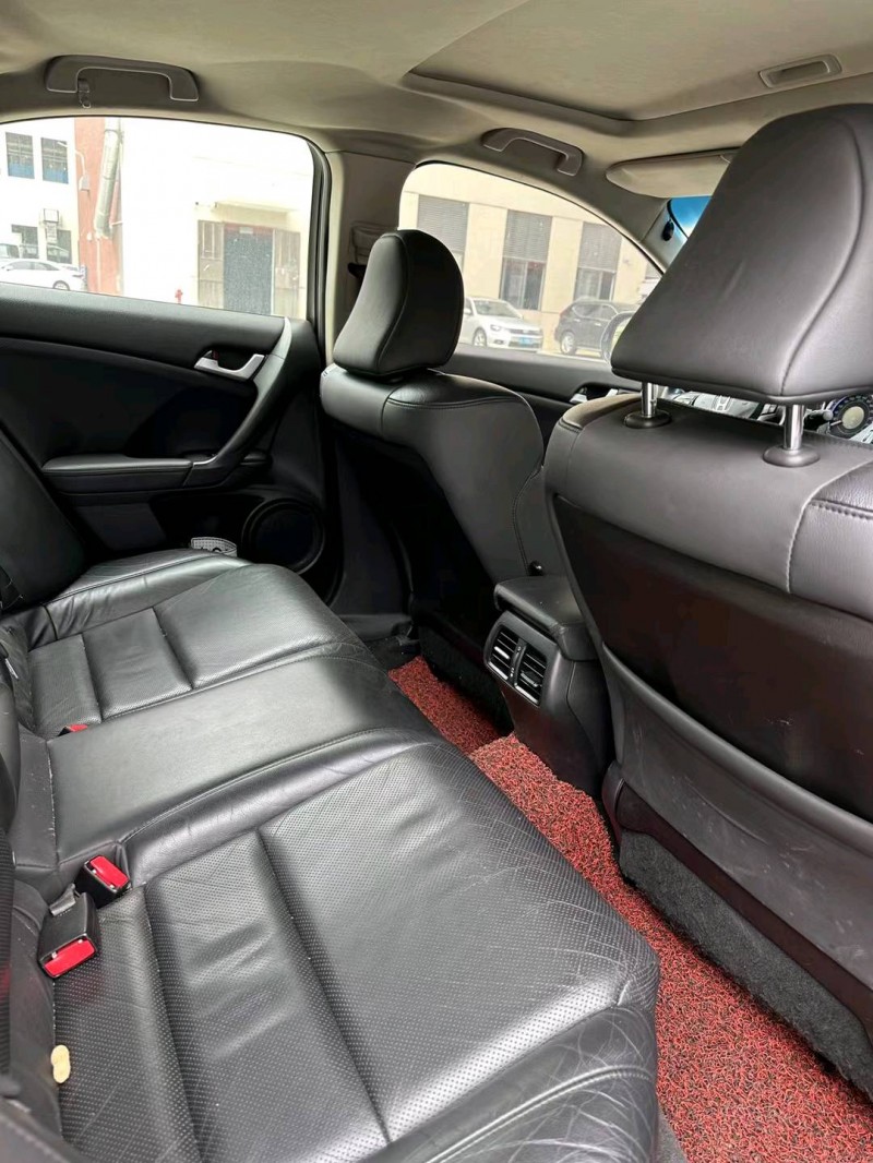 广州14年本田思铂睿8