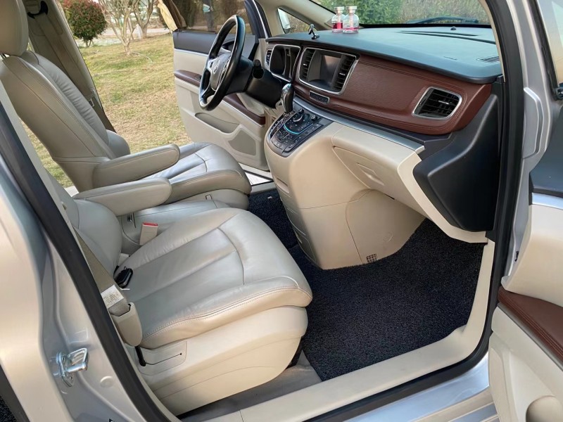 徐州16年别克GL85