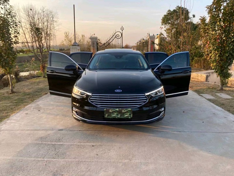 徐州21年福特金牛座2