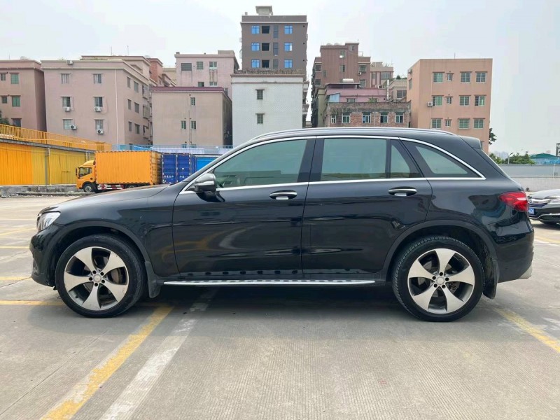 广州16年奔驰GLC2