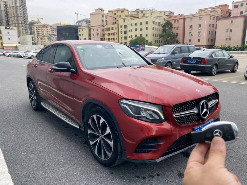 广州17年奔驰GLC3