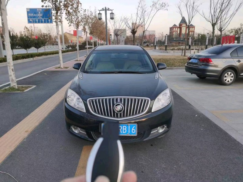 济南15年别克英朗GT1