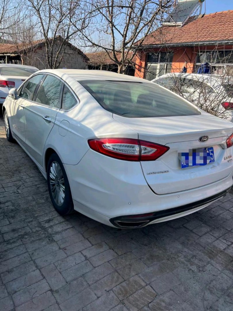 济南15年福特蒙迪欧8