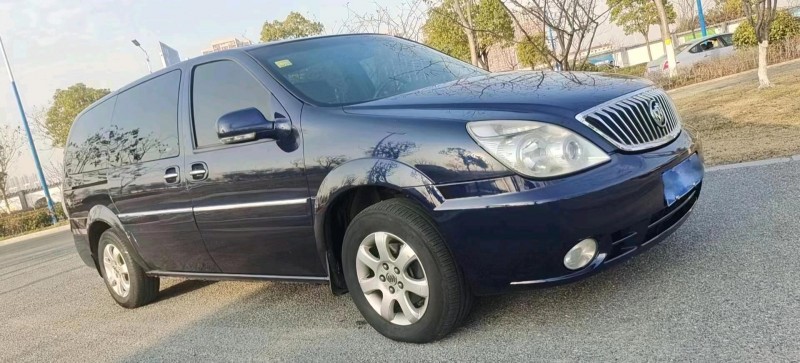 常州10年别克陆尊2