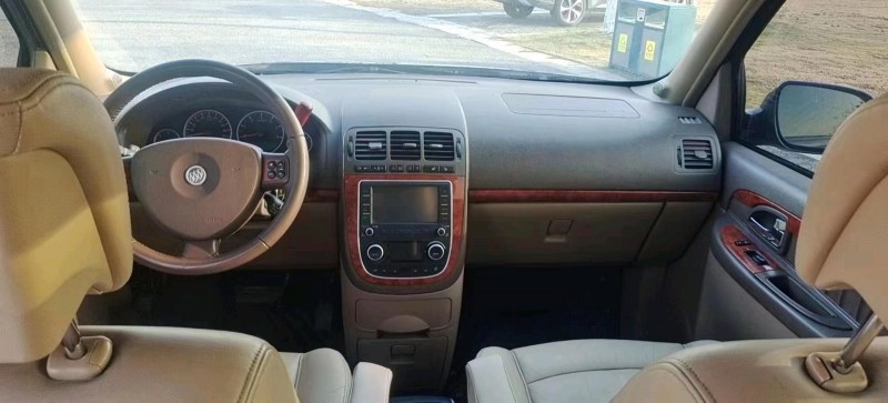 常州10年别克陆尊7