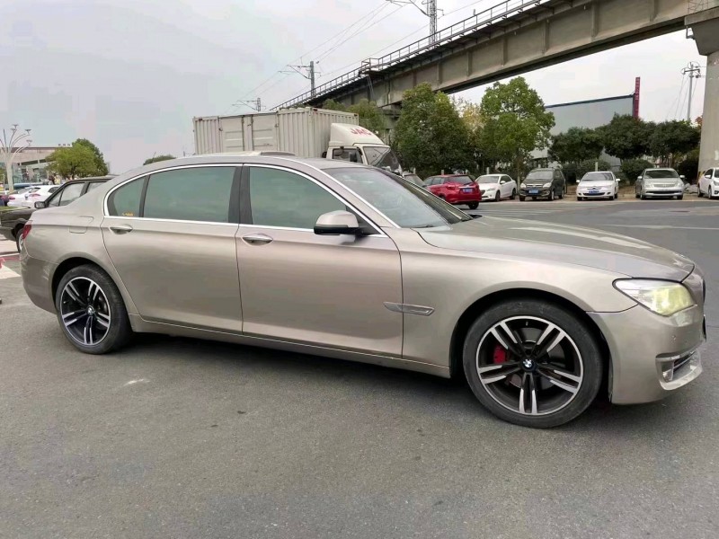 北京13年宝马7系2