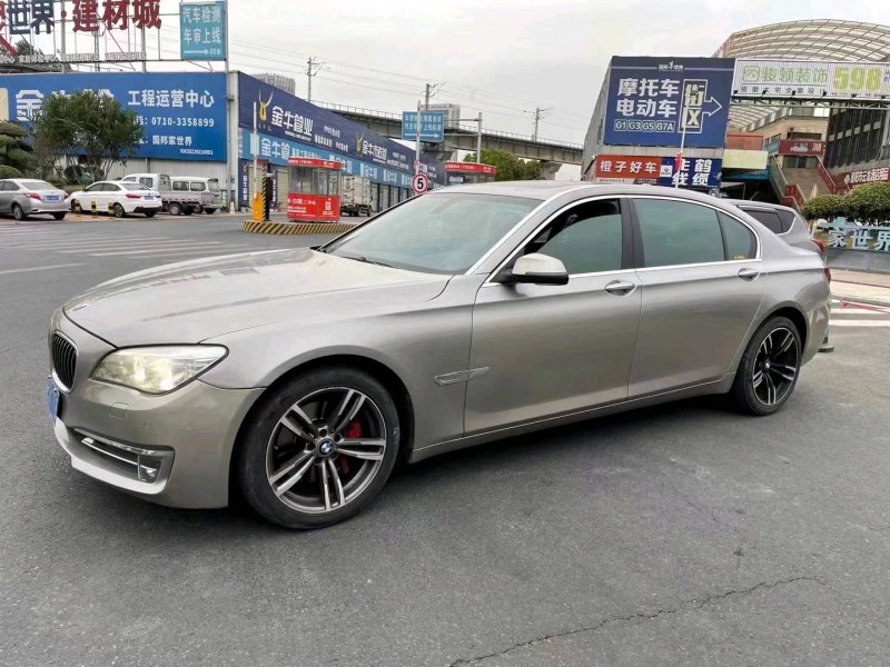 北京13年宝马7系3