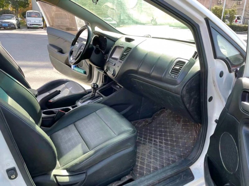 宜昌19年起亚K38