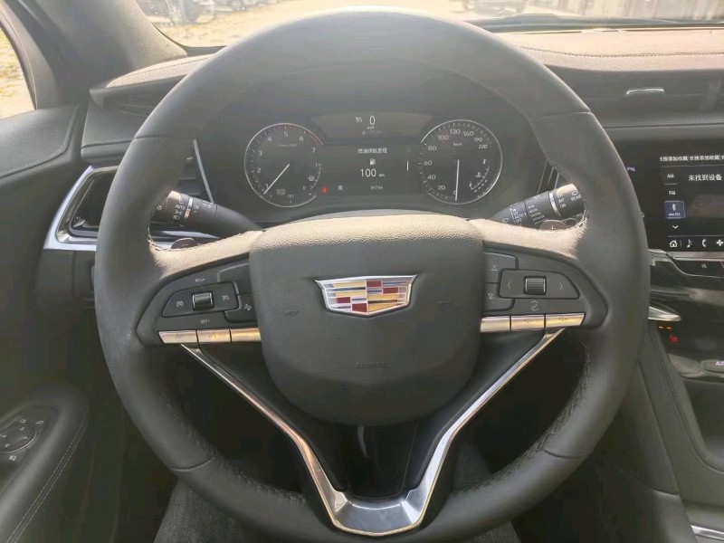 北京22年凯迪拉克XT62