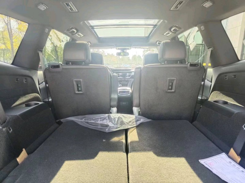 北京22年凯迪拉克XT68