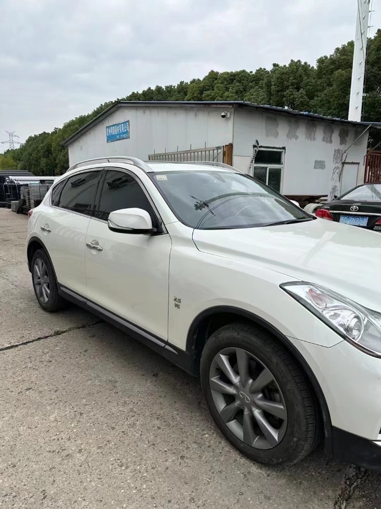 常州17年英菲尼迪QX503