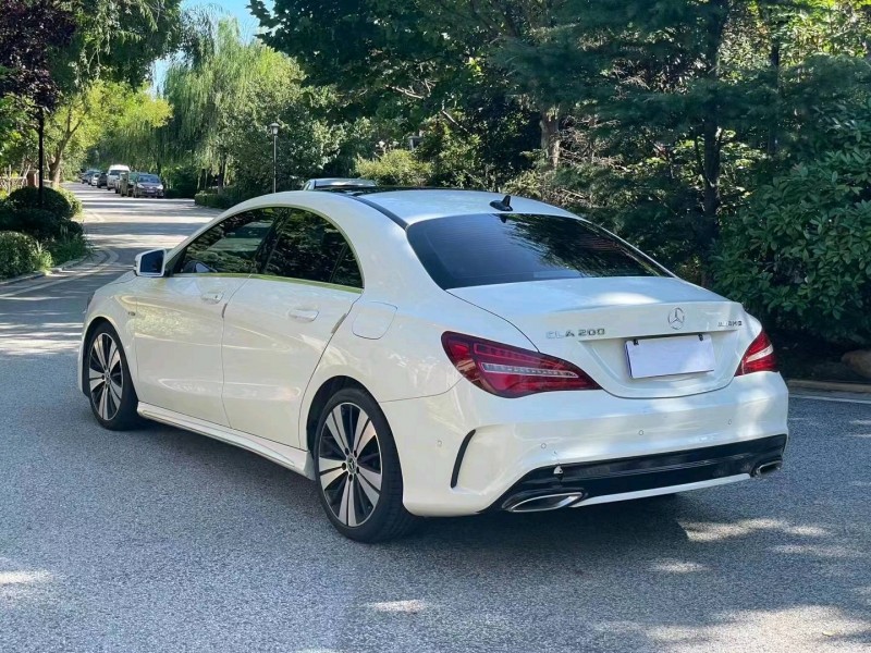 青岛18年奔驰CLA8