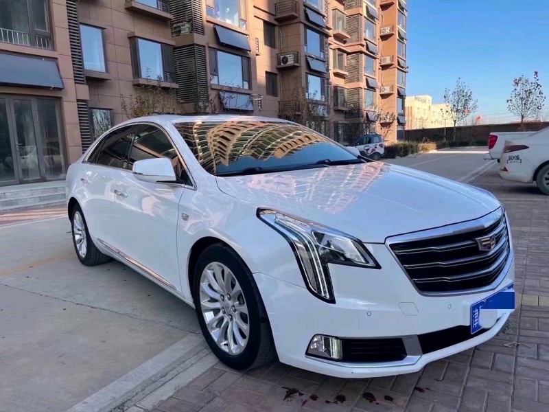 邯郸19年凯迪拉克XTS3