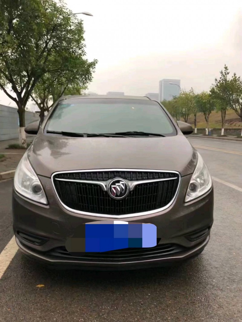 重庆17年别克GL81