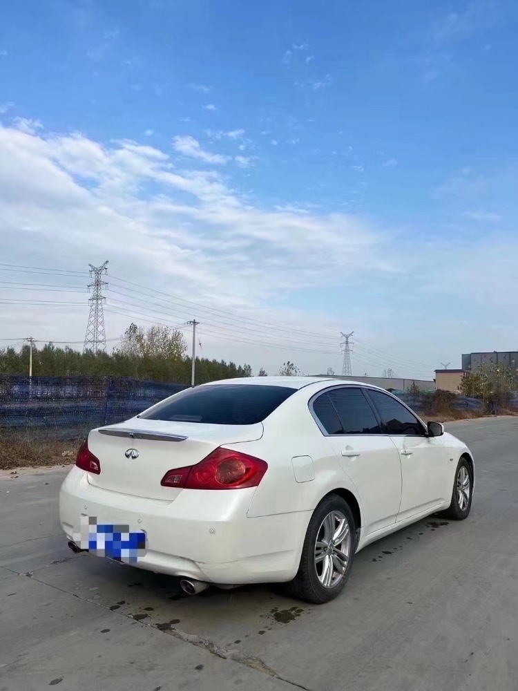 北京13年英菲尼迪G252