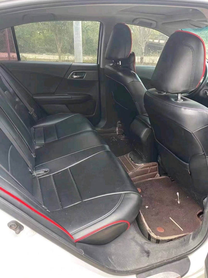 宜春16年本田雅阁7