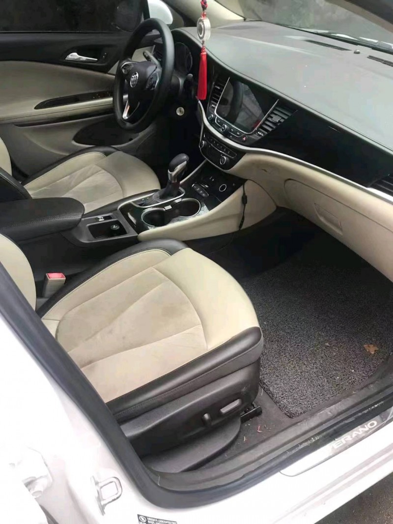 宜春16年别克威朗4