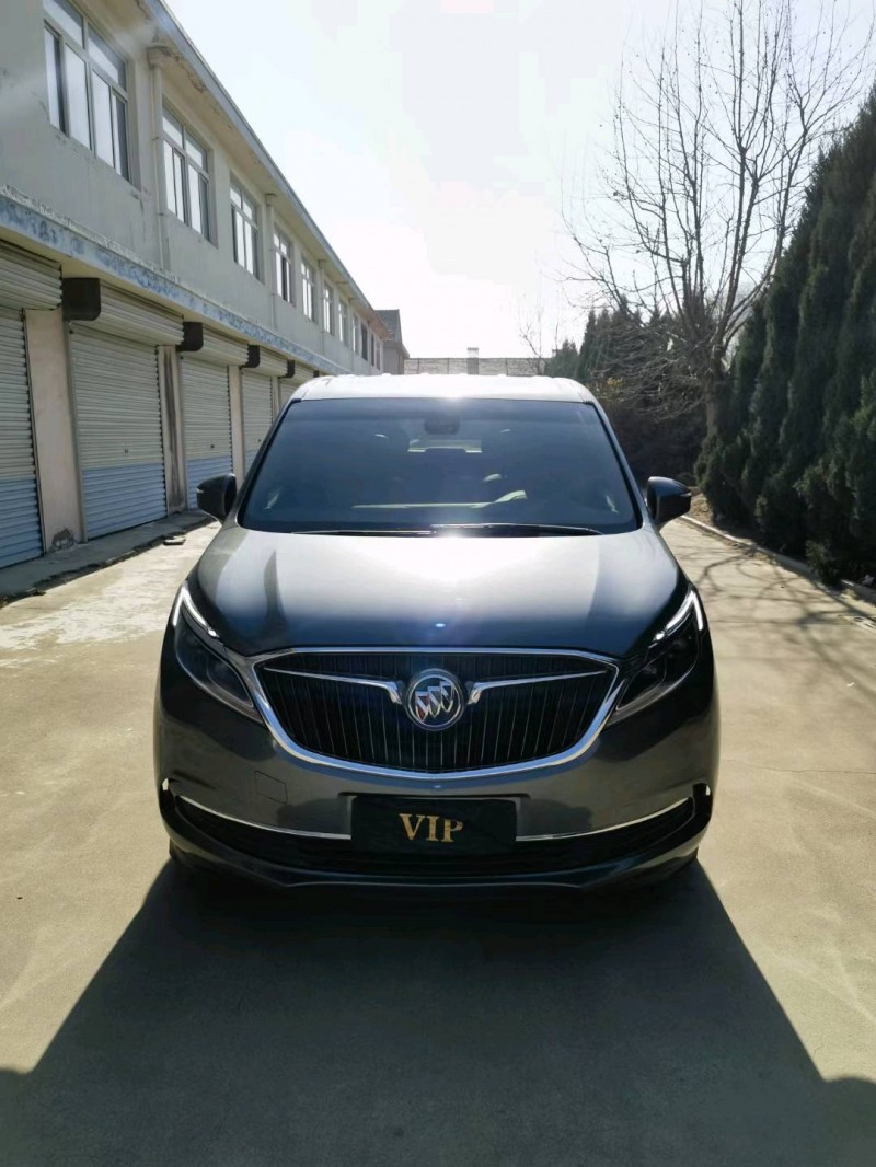 青岛18年别克GL89