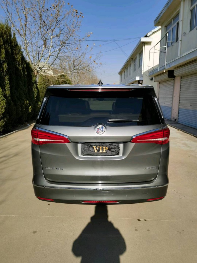 青岛18年别克GL81