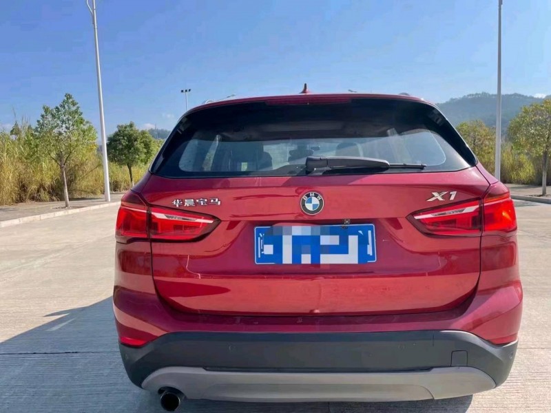 三明17年宝马X12