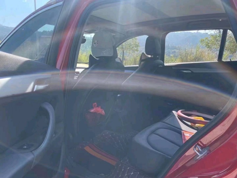 三明17年宝马X18