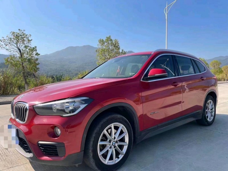 三明17年宝马X19