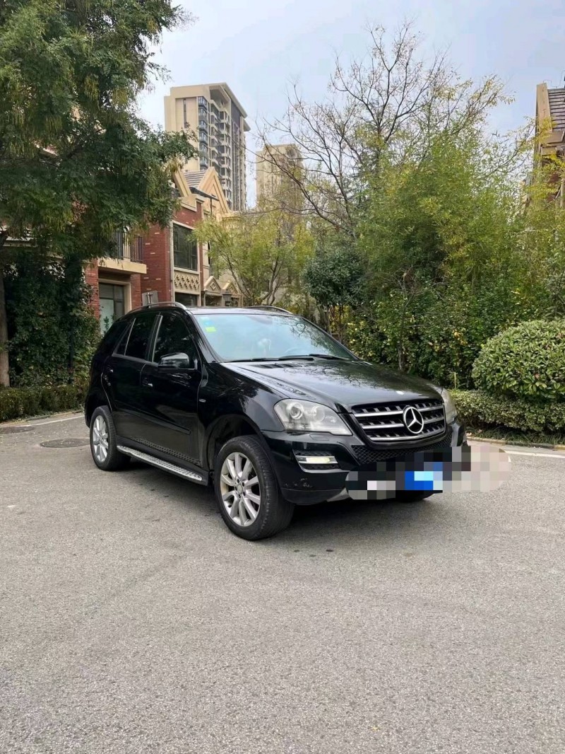 青岛11年奔驰ML2