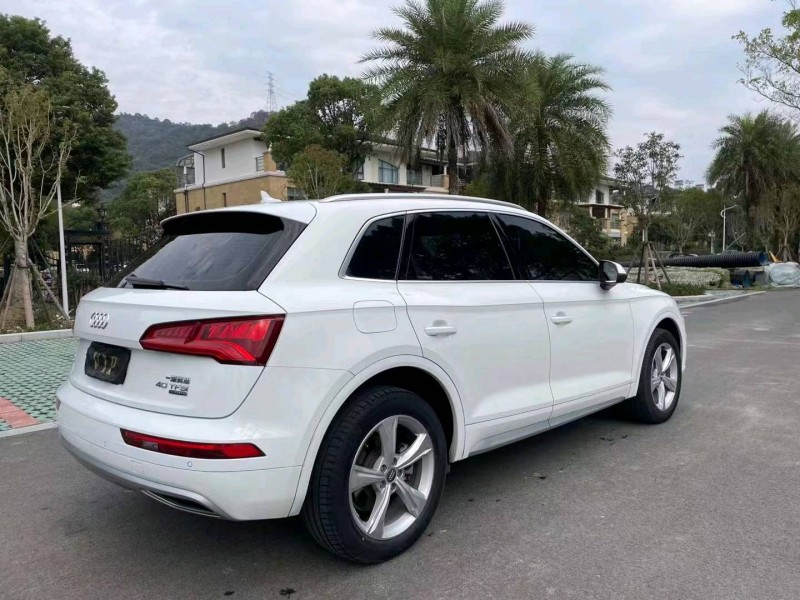 嘉兴20年奥迪Q54